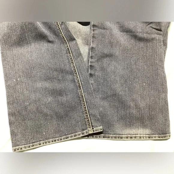 Silver Jeans Aiko Bootcut Medium Wash Size 27X31 (US 4) - Picture 13 of 15